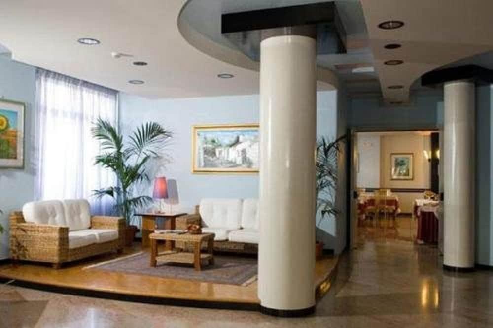 Hotel Astoria Алберобело Екстериор снимка