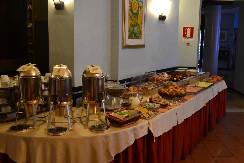 Hotel Astoria Алберобело Екстериор снимка